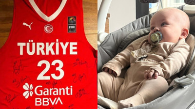 Milli basketbolcu Alperen Şengün'ün forması, SMA hastası Çağan Ata için 1 milyon TL'den açık artırmada