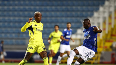 Kanarya 2 puan bıraktı: Kasımpaşa 1 - 1 Fenerbahçe