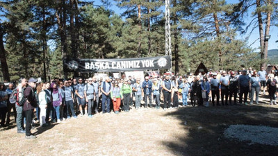 Kartalkaya'daki Otel Yangınında Hayatını Kaybedenler Anıldı