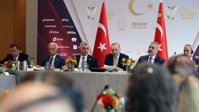 Cumhurbaşkanı Erdoğan'dan 100 milyar dolarlık ticaret hacmi mesajı!