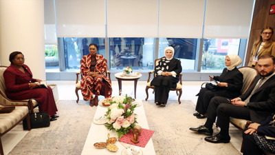 Emine Erdoğan, Gabon Cumhurbaşkanının eşiyle New York’ta buluştu