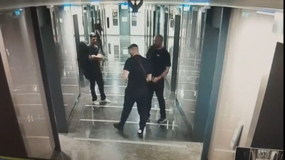 Sarıyer’de rezidansa gitar kılıfında kalaşnikof sokan şüphelilere operasyon: 8 gözaltı