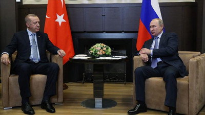 Erdoğan ve Putin telefonda görüştü: Kritik ikili ilişkiler ve bölgesel gündem