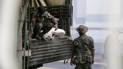 Festival kana bulandı! Myanmar’da bombalı saldırı: Çok sayıda ölü ve yaralı