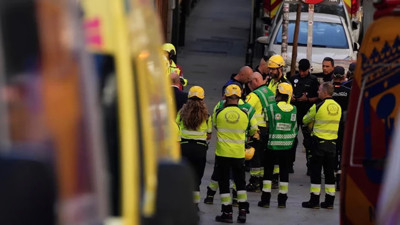 Madrid’de restore edilen bina çöktü: Ölü ve yaralılar var!