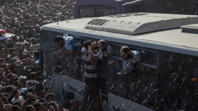 İsrail'in serbest bıraktığı Filistinli esirler Gazze'de