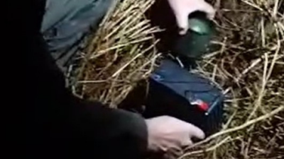 Yaban hayvanlarını avlamak için ses cihazı ve düzeneği kurmuşlar