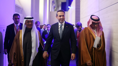 Bakan Bayraktar, Suudi Arabistan Enerji Bakanı Abdulaziz bin Salman Al Saud ile görüştü