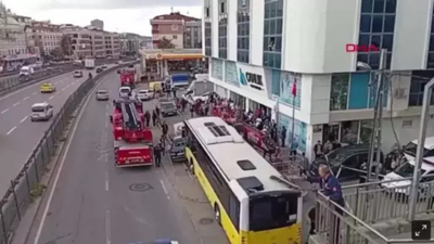 İstanbul'da otobüs durağa girdi! Çok sayıda yaralı var