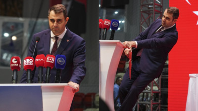 CHP İzmir'de il kongresi gerçekleştirildi! ;Tek aday Çağatay Güç konuşması sırasında bayıldı