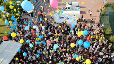 Hatay'da kanseri yenen 3 yaşındaki Tamer Talha için gökyüzüne balonlar bırakıldı