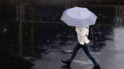 Meteoroloji’den saatli uyarı: 3 bölgede sağanak yağış bekleniyor!