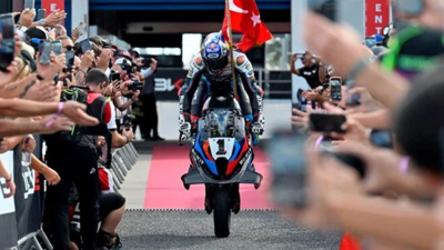 Toprak Razgatlıoğlu'na skandal hareket: Bulega kaza yaptırdı