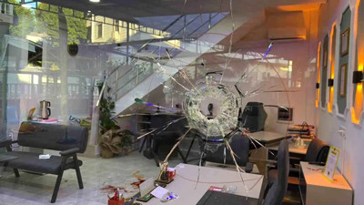 Gayrimenkul ofisinde silahlı kavga: 2 ölü, 1 yaralı