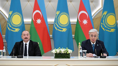 Aliyev: Azerbaycan'dan Ermenistan'a kargo taşımacılığında tüm kısıtlamalar kaldırıldı