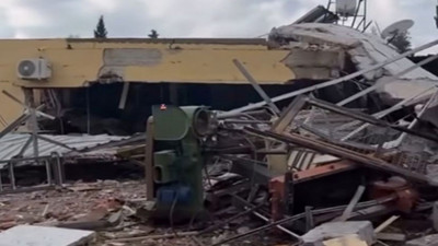 İzmir’de patlama: 2 katlı bina yıkıldı, 2 ağır yaralı