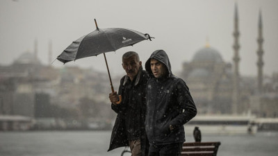 Fırtına ve sağanak İstanbul’u vurdu: İDO bazı seferleri iptal etti