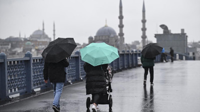 İstanbul’da okullar tatil edildi: Valilikten yağmur kararı