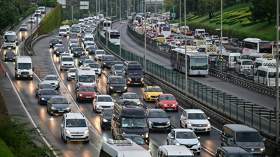 Vatandaşları ilgilendiren karar: Yeni trafik cezalarında uygulama askıya alındı