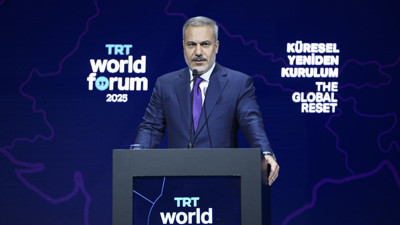 Hakan Fidan TRT World Forum’da konuştu: “Barış için ön cephelerde olmaya devam edeceğiz”