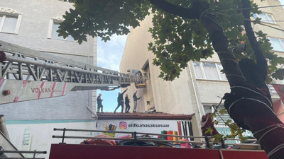 Polisten kaçmaya çalışırken baca boşluğuna sıkıştı