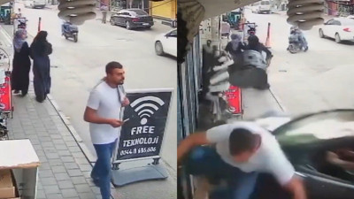 Adana'da otomobilin markete girmesi güvenlik kamerasında