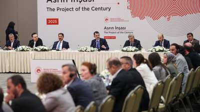 Bakan Kurum, Hatay'da "Asrın İnşası"ndaki çalışmaları gazetecilere anlattı