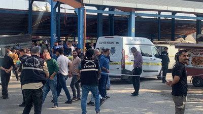 Adana’da semt pazarında kanlı çatışma: 2 ölü, 5 yaralı!