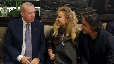 Cumhurbaşkanı Erdoğan kafede vatandaşlarla sohbet etti