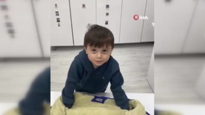 Annesiyle birlikte ölü bulunmuştu, küçük çocuğun görüntüsü yürekleri sızlattı