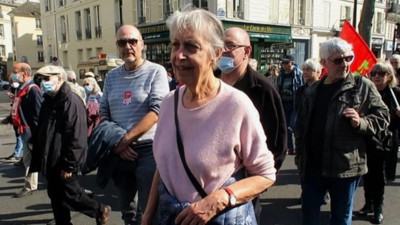 Fransa’da tartışmalı emeklilik reformu askıya alındı