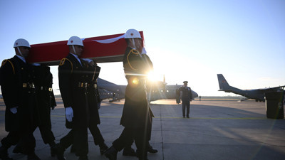 Vatan evlatlarına son görev: Şehitlerimiz memlekete uğurlanıyor