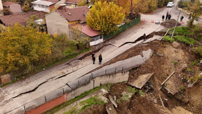 Okul inşaatının yanında korkunç manzara