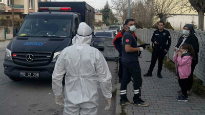 Anne ve 3 çocuğu zehirlenme şüphesiyle hastaneye kaldırıldı