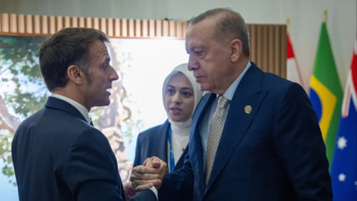 Cumhurbaşkanı Erdoğan G-20 Zirvesi'nde Fransa lideri Macron'la bir araya geldi
