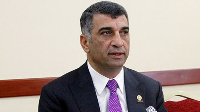 CHP’li Gürsel Erol’dan Bakan Kurum’a övgü: “Deprem konutlarını bir başarı hikayesi olarak görüyorum”