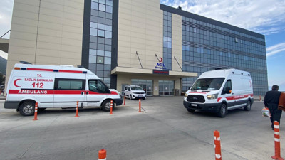 Özel okulda öğle yemeği sonrası 33 öğrenci ve 1 öğretmen hastanelik oldu