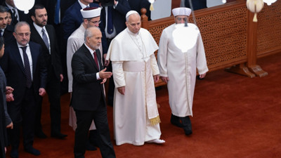 Tarihi ziyaret: Papa 14. Leo İstanbul’da ilk durağını Sultanahmet’te verdi