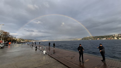 İstanbul Boğazı’nda gökkuşağı sürprizi