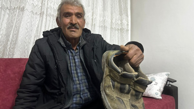 Markete ayakkabılarını çıkarıp giren adam gündem oldu