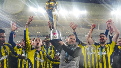 Fenerbahçe, kupayı kaldırdı