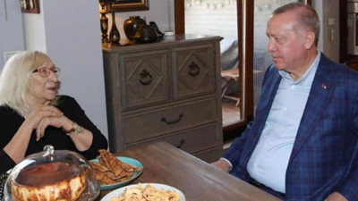 Cumhurbaşkanı Erdoğan, vefatının 2'nci yılında Alev Alatlı'yı andı