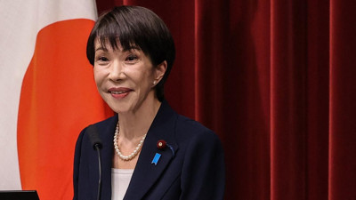 Japonya’nın ilk kadın başbakanı, ülkedeki en büyük seçim zaferini kazandı