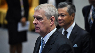 Epstein depremi büyüyor: İngiltere Kralı 3. Charles’ın kardeşi Prens Andrew gözaltında