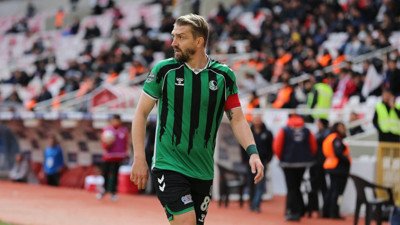 Sakaryaspor, Caner Erkin ile yollarını ayırdı