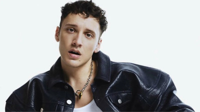 Sanatçı Edis Görgülü İstanbul Havalimanı'nda gözaltına alındı