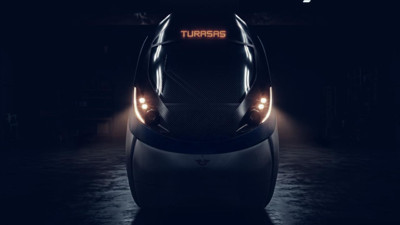 Bakan Uraloğlu müjdeyi verdi: Türkiye’nin ilk milli elektrikli hızlı treni raylara iniyor