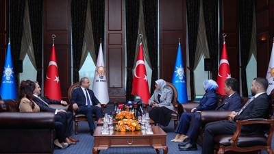 MHP heyeti, AK Parti'yi ziyaret ediyor