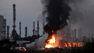 İran Hayfa'daki petrol rafinerisini ikinci kez vurdu