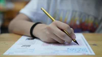 Bakan Tekin: Milli maçla çakıştığı için LGS bir gün öne alınabilir